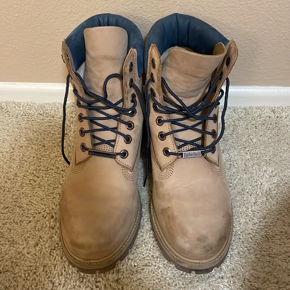Timberland Beige Boots - Picture 2 of 3